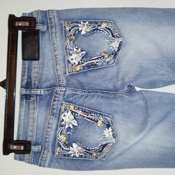 TRUE LUCK Jeans - Decorative Pockets 4 - Picture 7 of 13